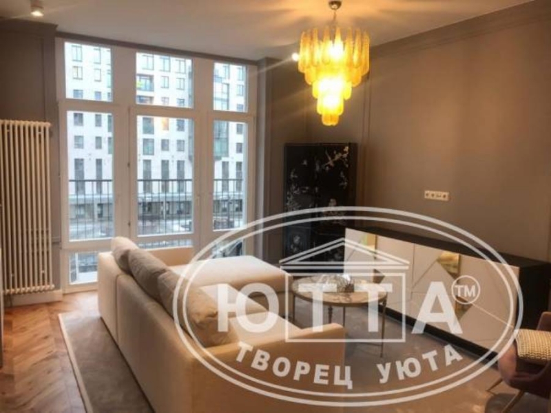 E�pope�o�� ��a���p� �o� ���� o� 9000 py�. �.��.
